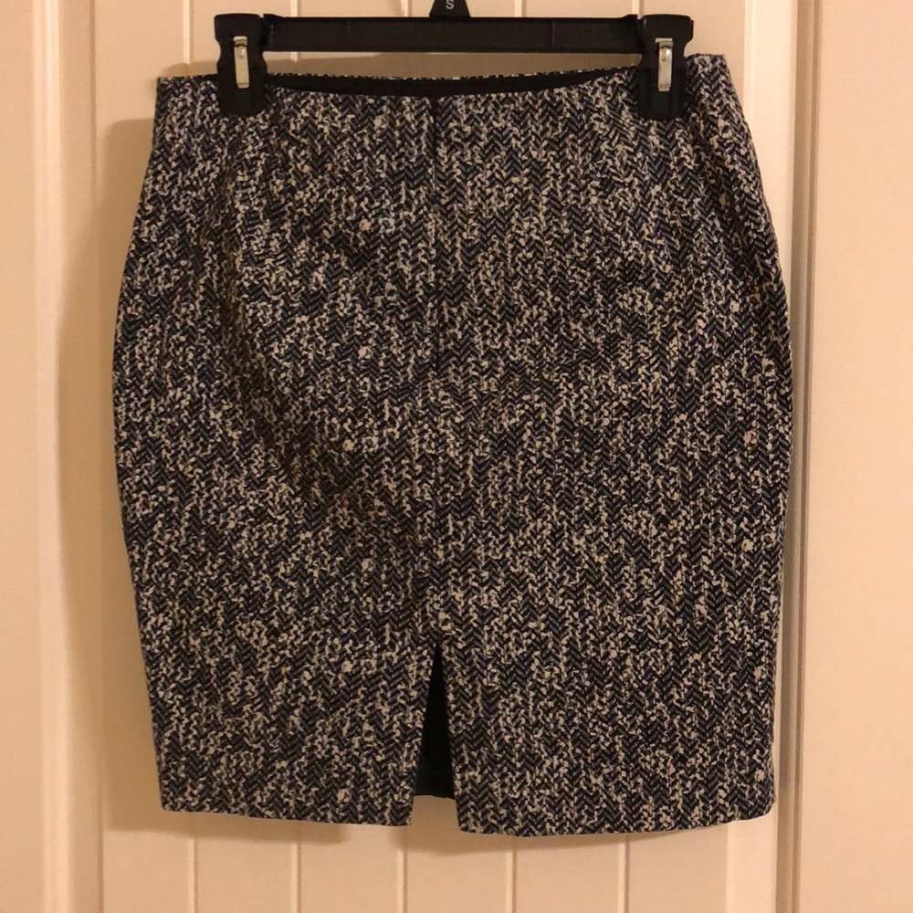 EXPRESS SKIRT - Picture 5 of 6